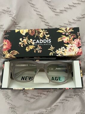 CADDIS Miklos - Progressive Readers 1.00 Pol Gainsborough Grey RGB